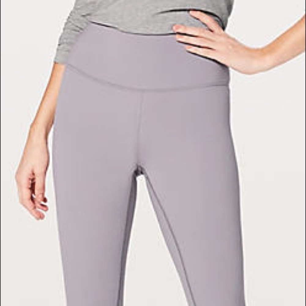 Light purple/greyish lulu lemon leggings